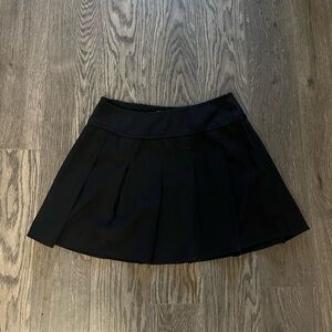 Pleated black mini skirt from Hollister